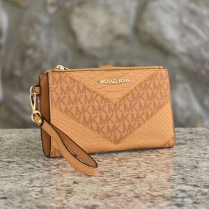 Michael Kors Jet Set Double Zip Wristlet